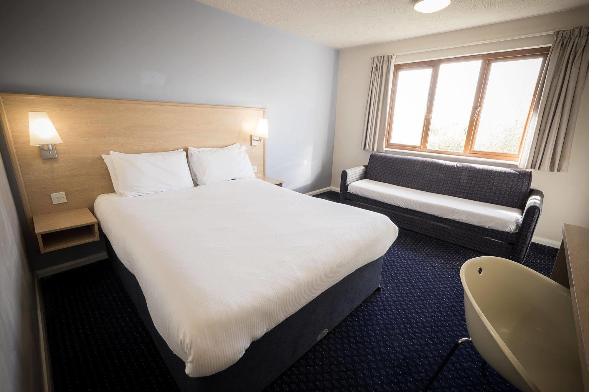 Travelodge Limerick Exterior photo